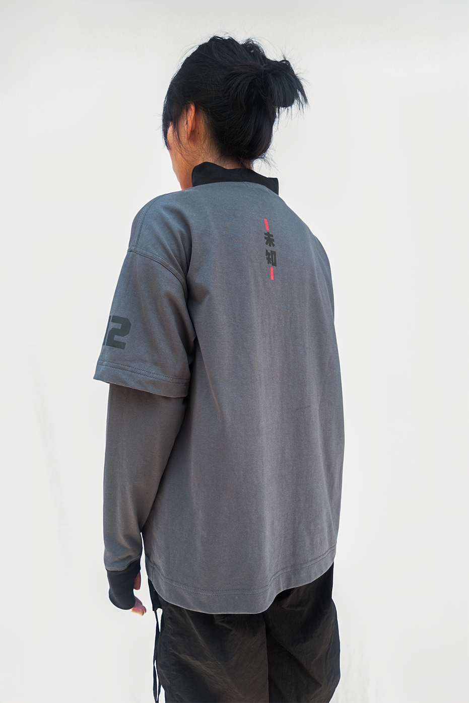 Polo doble manga "UNK42" plomo